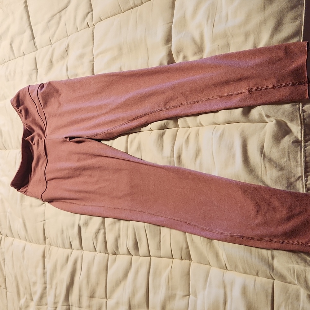 Pink crossover leggings